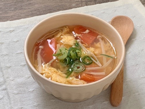 簡単おいしい！「トマトと卵の中華風スープ」のつくり方